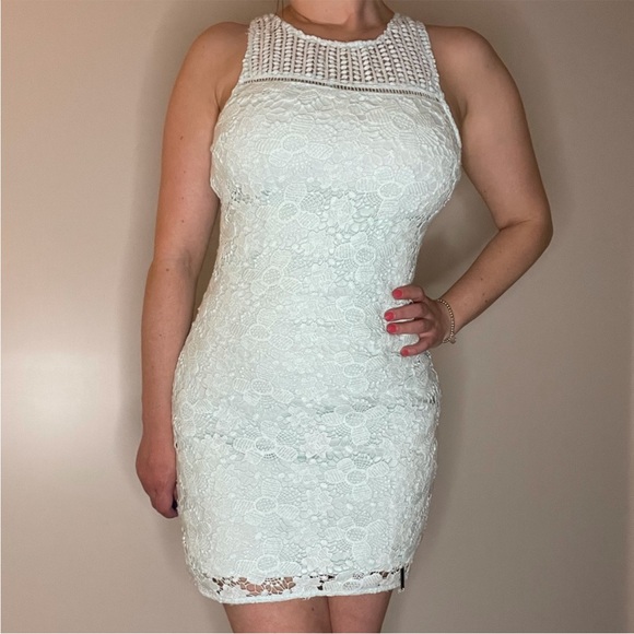 A&F Lace Summer Dress - Picture 2 of 9